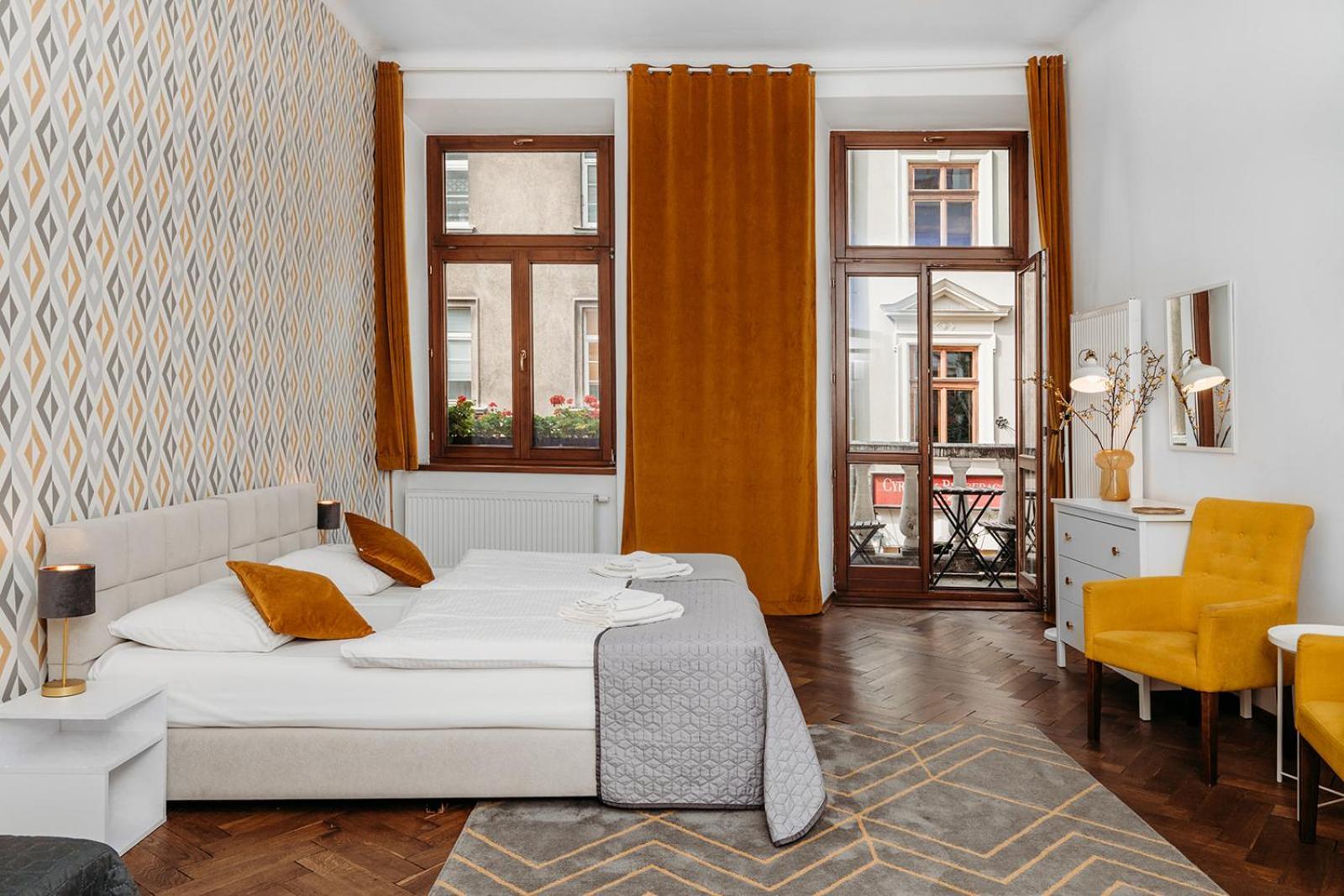 Antique Apartments Old Town Krakow Ngoại thất bức ảnh