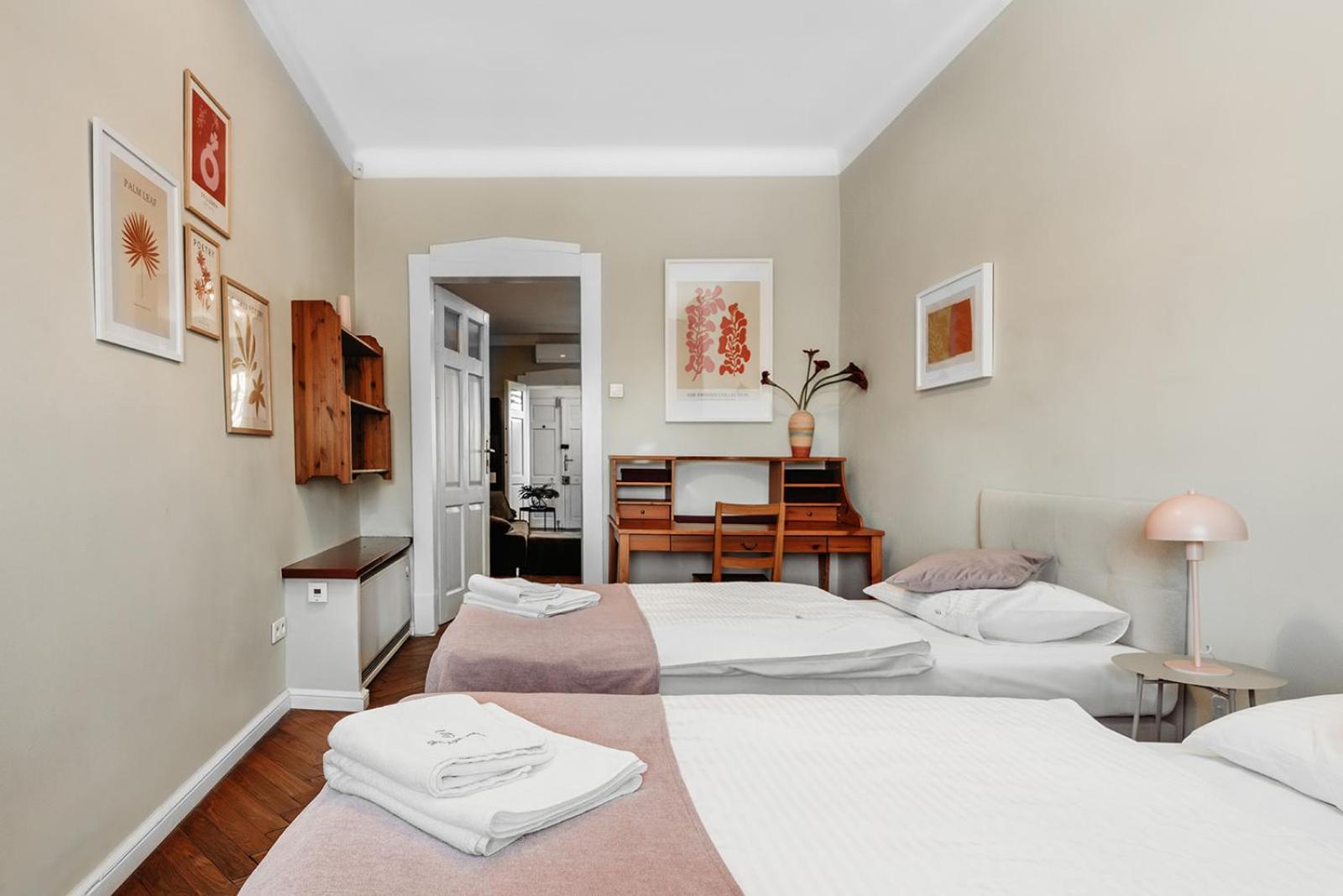 Antique Apartments Old Town Krakow Ngoại thất bức ảnh